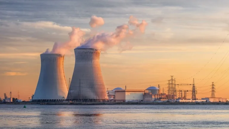 Countries Return to Nuclear Power With Uncertainty